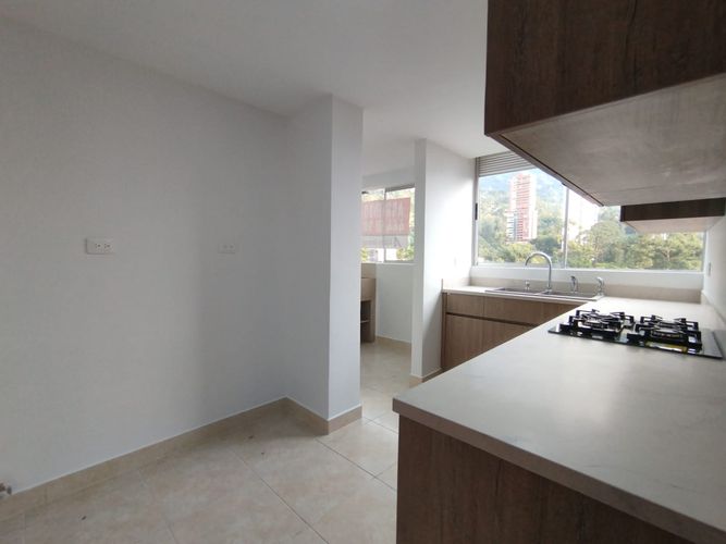 Apartamento de 3 alcobas en arriendo en El Poblado, Medellín, 163 m² · foto 11 de 20