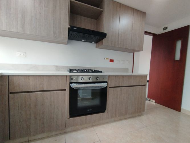 Apartamento de 3 alcobas en arriendo en El Poblado, Medellín, 163 m² · foto 14 de 20