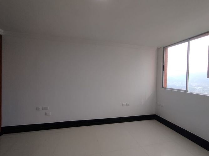 Apartamento de 3 alcobas en arriendo en El Poblado, Medellín, 163 m² · foto 17 de 20
