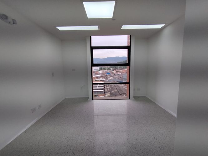 Consultorio en arriendo en Vía Las Palmas, Medellín, 30 m² · foto 4 de 6