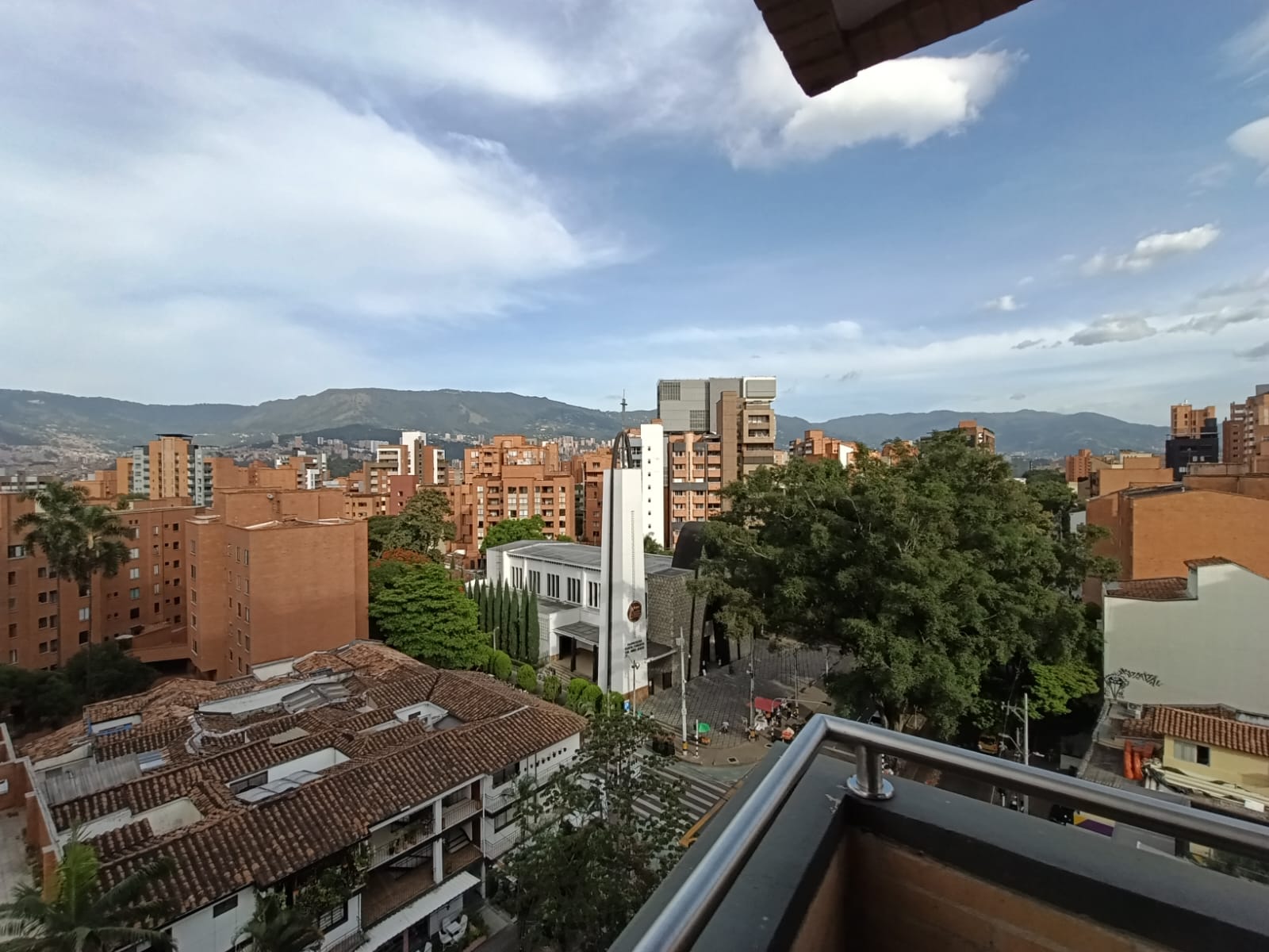 Apartaestudio en arriendo en Laureles, Medellín · foto 10 de 12