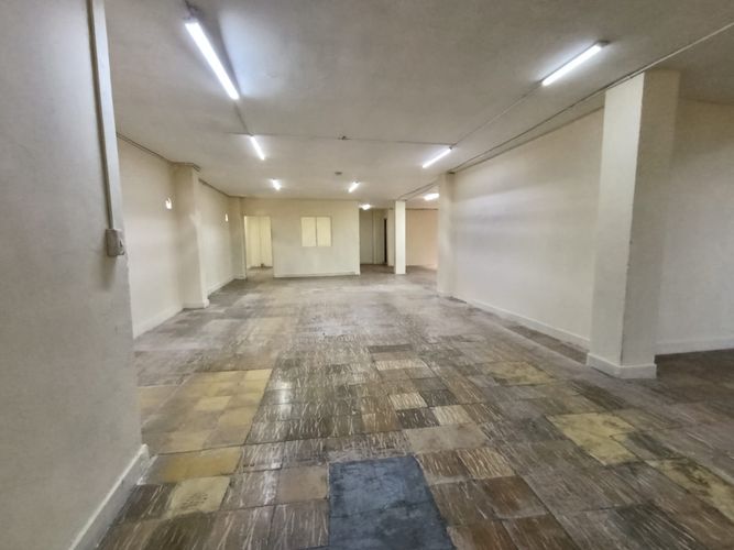 Bodega en arriendo en La América, Medellín, 330 m² · foto 7 de 16