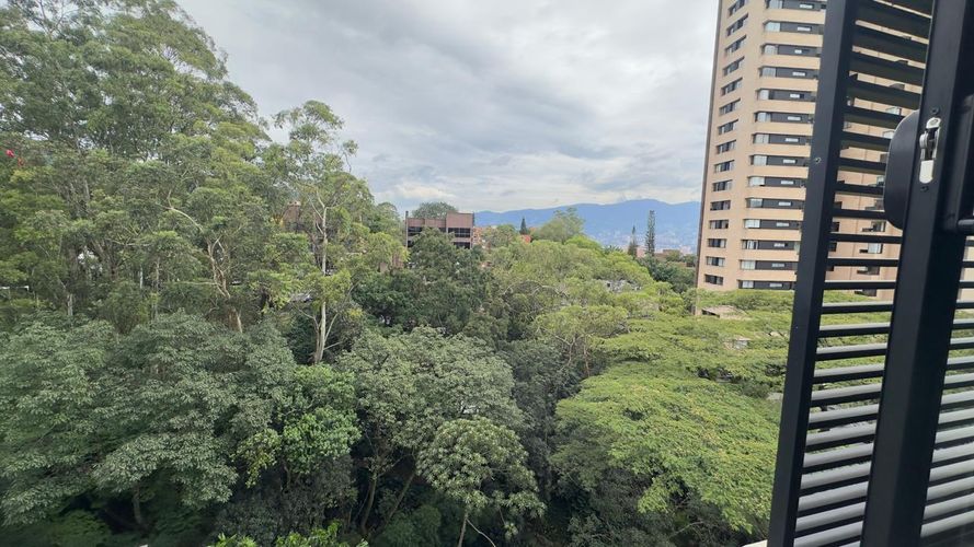 Apartaestudio en arriendo en Urbanización Las Cumbres, Medellín, 88 m² · foto 12 de 13
