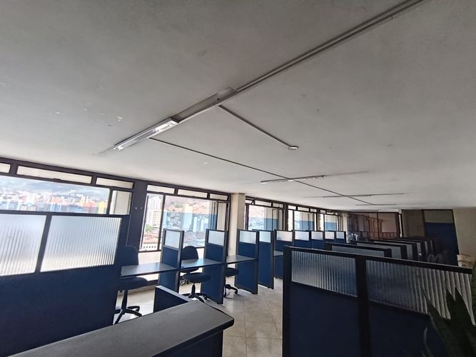 Oficina en arriendo en La Candelaria, Medellín, 112 m² · foto 5 de 10
