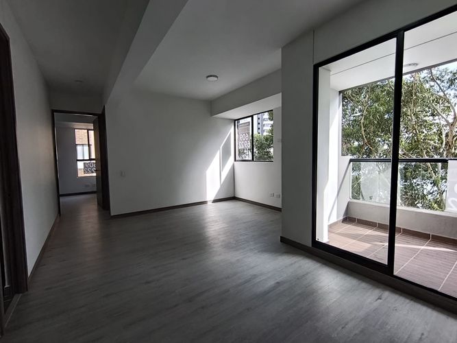 Apartamento de 2 alcobas en arriendo en San Diego, Medellín, 71 m² · foto 3 de 14