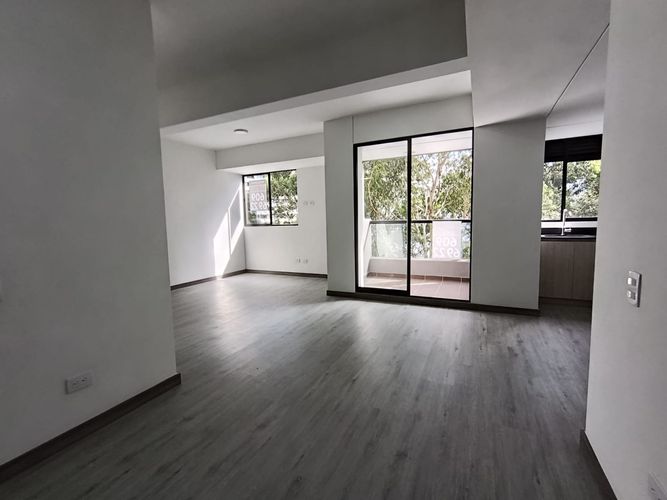 Apartamento de 2 alcobas en arriendo en San Diego, Medellín, 71 m² · foto 4 de 14