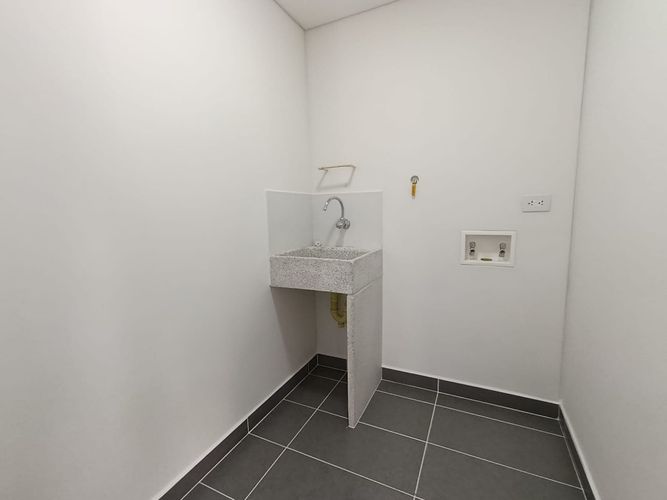 Apartamento de 2 alcobas en arriendo en San Diego, Medellín, 71 m² · foto 8 de 14