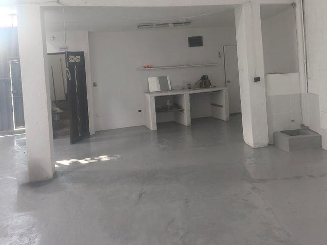Bodega en arriendo en Camino Verde, Envigado, 220 m² · foto 6 de 9