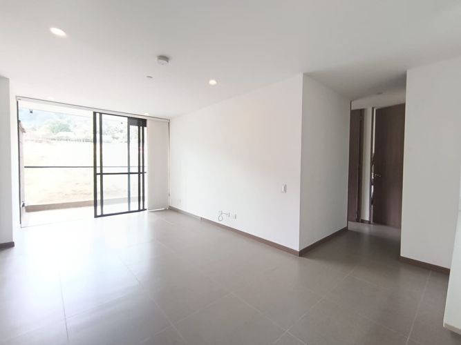 Apartamento de 2 alcobas en arriendo en Mugá, Envigado, 87 m² · foto 2 de 20