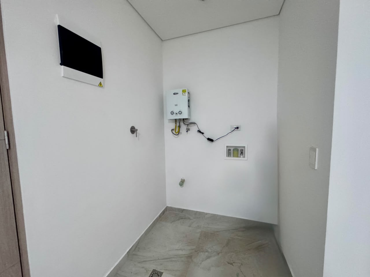 Apartaestudio en arriendo en Señorial, Envigado · foto 4 de 17