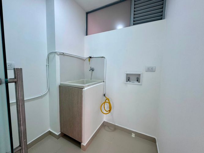 Apartamento de 3 alcobas en arriendo en Loma Del Esmeraldal, Envigado, 90 m² · foto 5 de 18