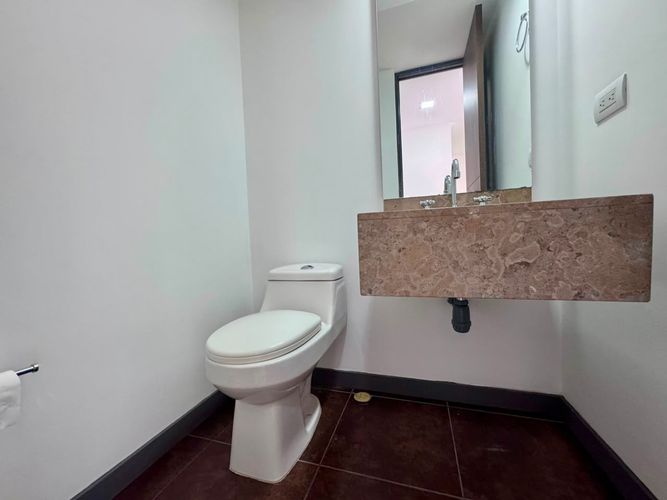 Apartamento de 3 alcobas en arriendo en Loma Del Esmeraldal, Envigado, 90 m² · foto 6 de 18