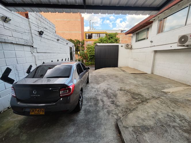 Bodega en arriendo en Belén, Medellín, 343 m² · foto 6 de 20