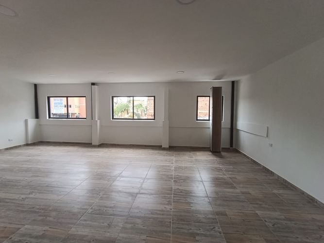 Oficina en arriendo en Viviendas Del Sur, Itagüí, 60 m² · foto 2 de 10