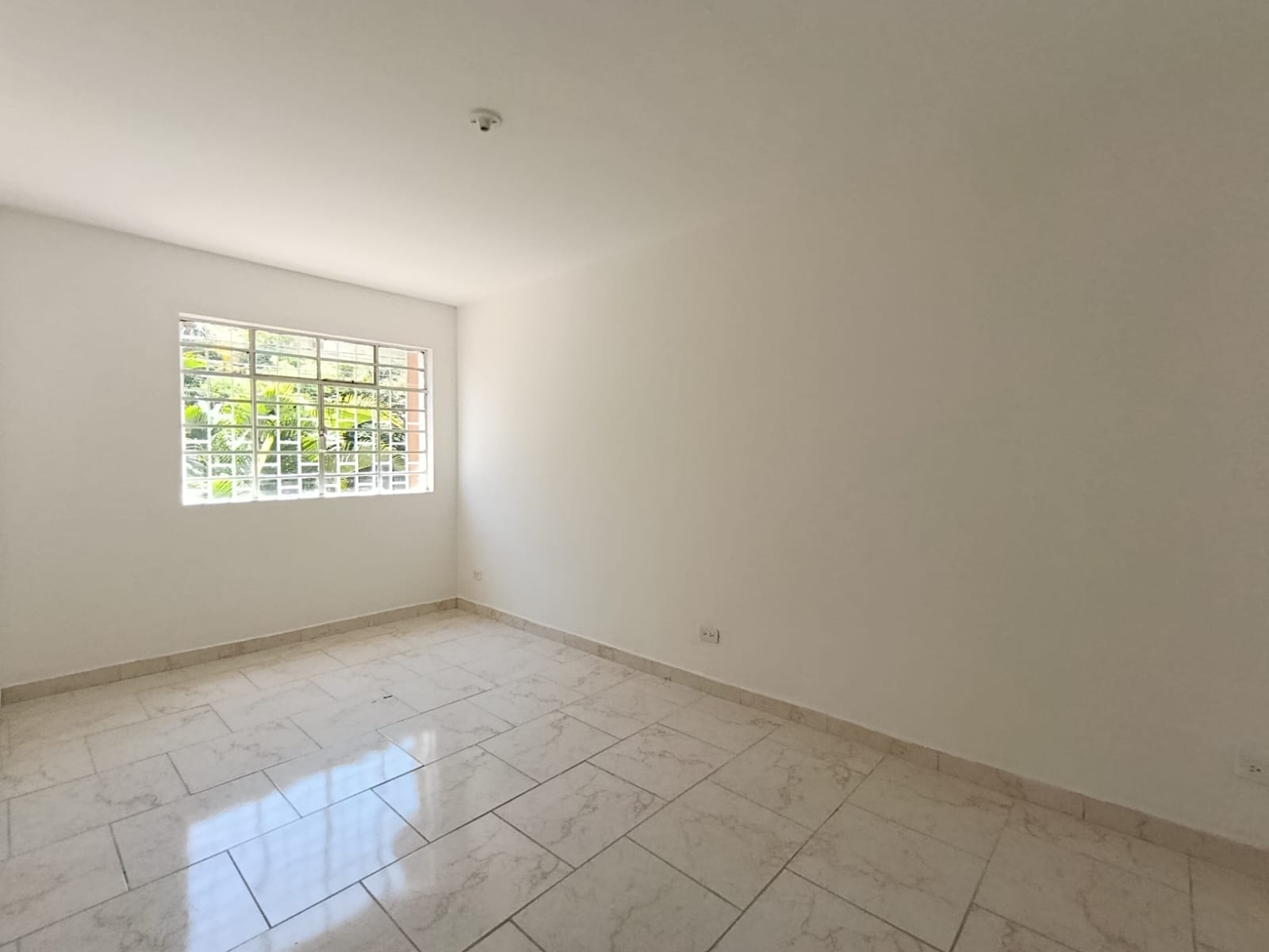 Casa en arriendo en El Poblado, Medellín · foto 14 de 20