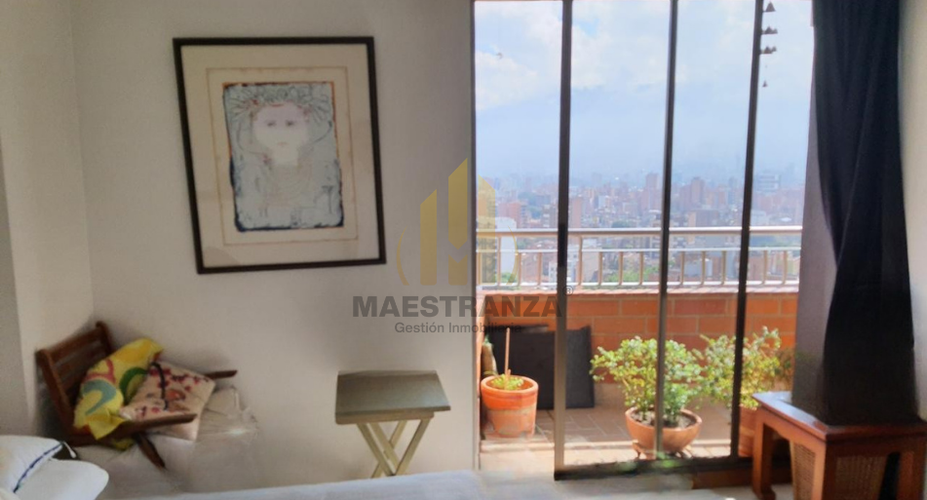 Apartamento en venta en Laureles, Medellín · foto 8 de 13