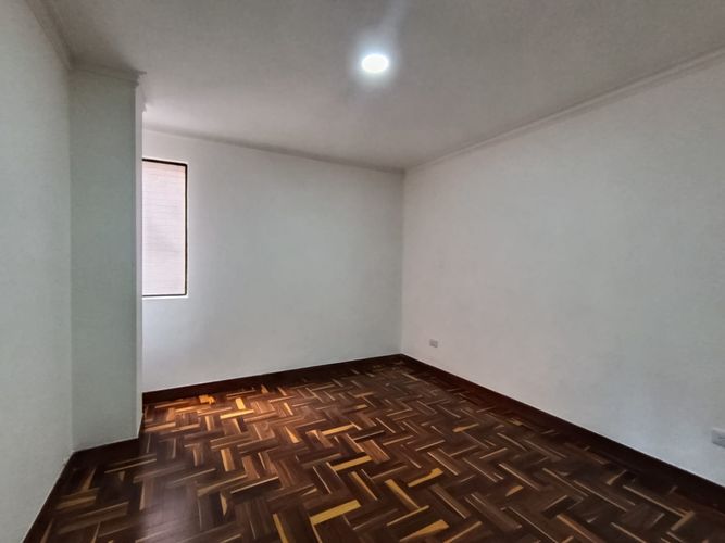 Apartamento de 3 alcobas en arriendo en El Poblado, Medellín, 147 m² · foto 4 de 15