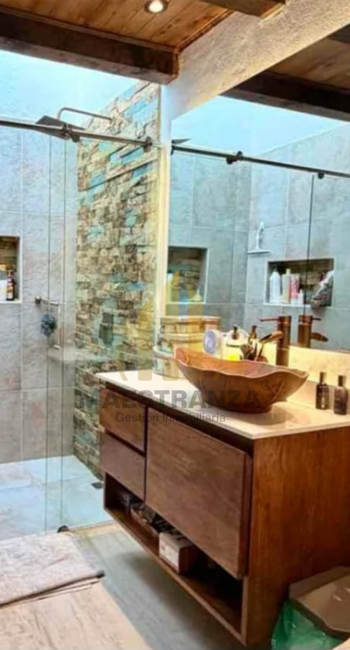 Finca en venta en Las Garzonas, El Carmen de Viboral, 387 m² · foto 5 de 14