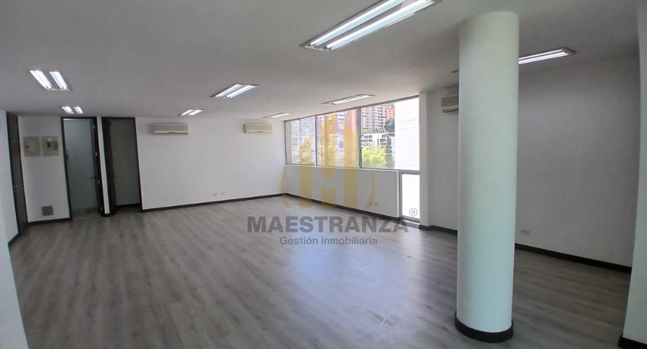Oficina en arriendo en Los Balsos, Medellín, 80 m² · foto 4 de 8