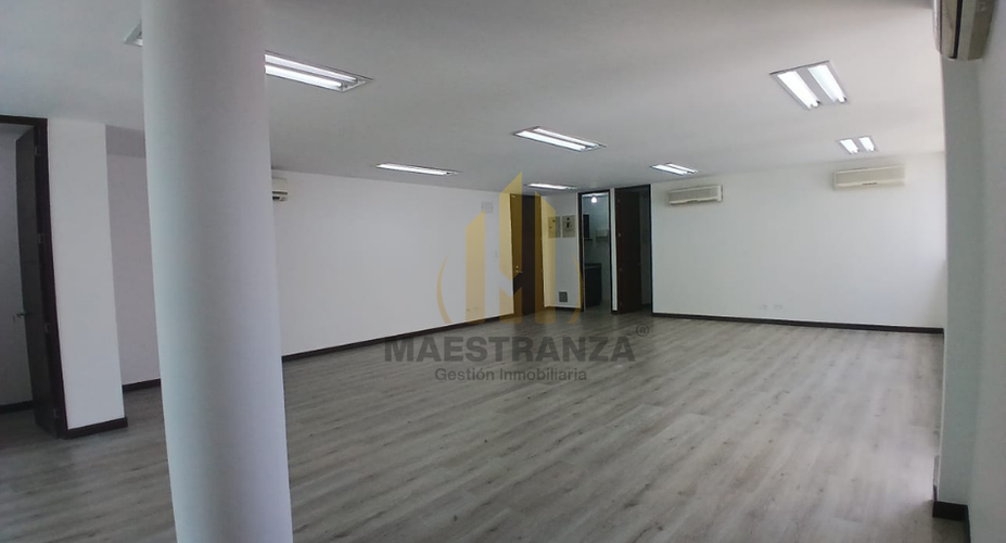 Oficina en arriendo en Los Balsos, Medellín, 80 m² · foto 7 de 8
