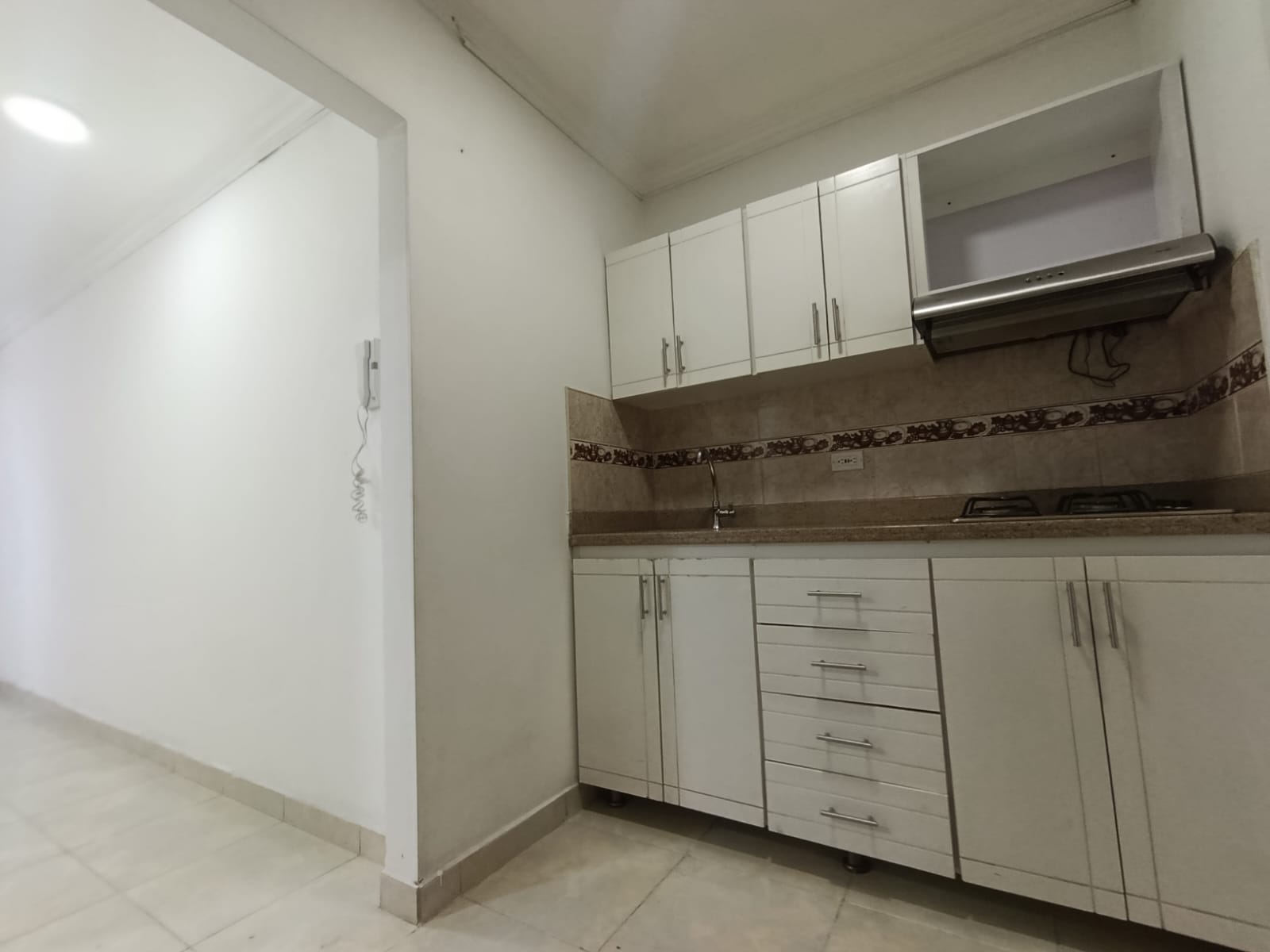 Apartaestudio en arriendo en Laureles, Medellín · foto 3 de 11