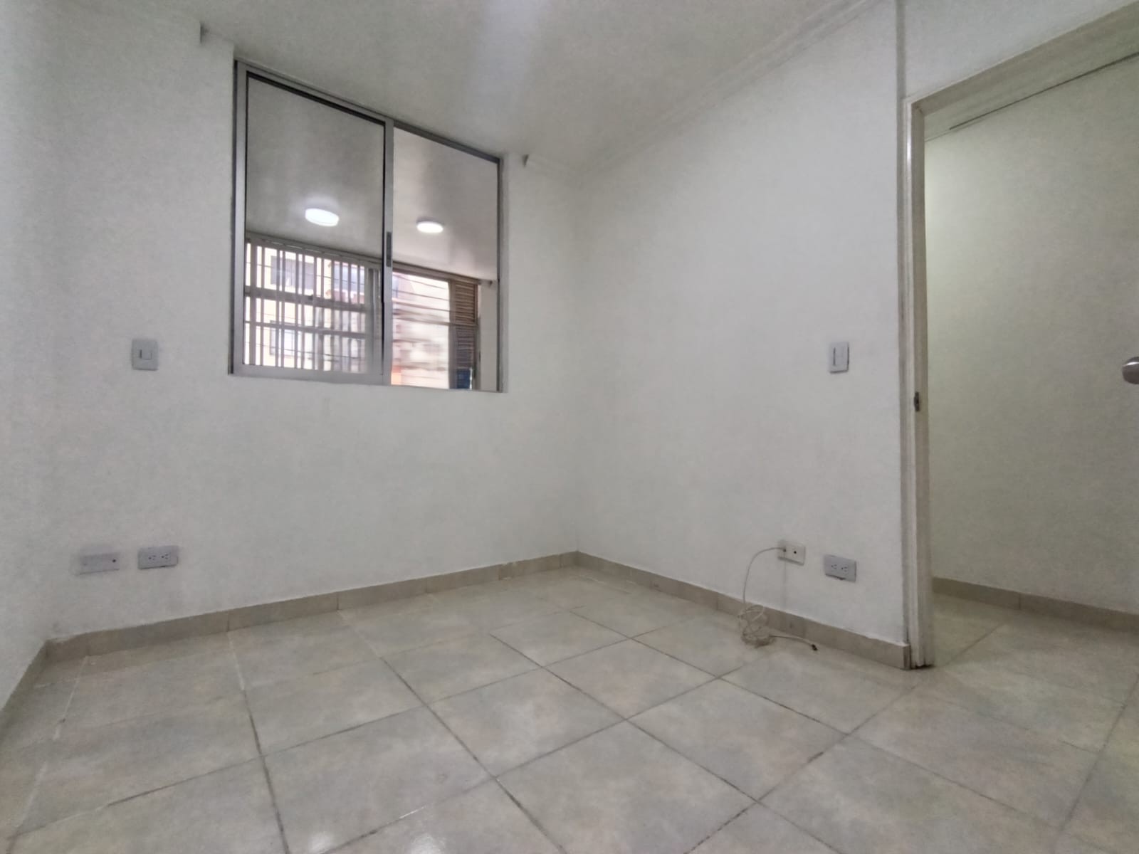 Apartaestudio en arriendo en Laureles, Medellín · foto 9 de 11