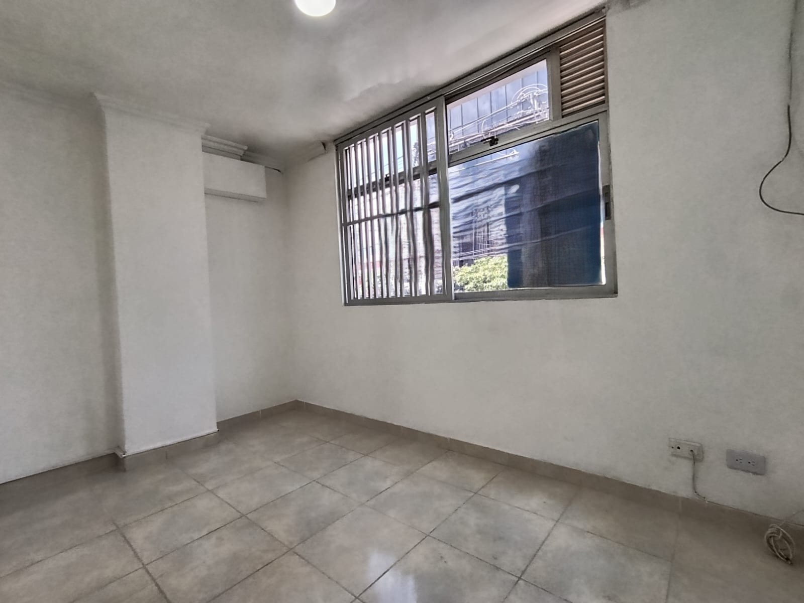 Apartaestudio en arriendo en Laureles, Medellín · foto 10 de 11