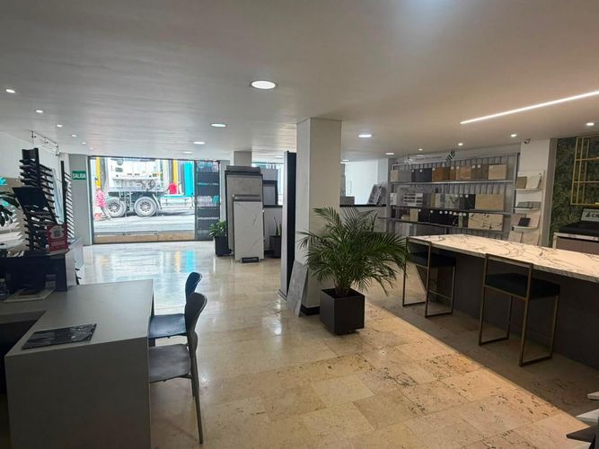 Local en arriendo en El Chagualo, Medellín, 150 m² · foto 7 de 10