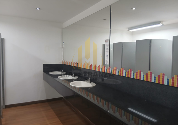 Oficina en arriendo en La Esmeralda, Itagüí, 659 m² · foto 13 de 18
