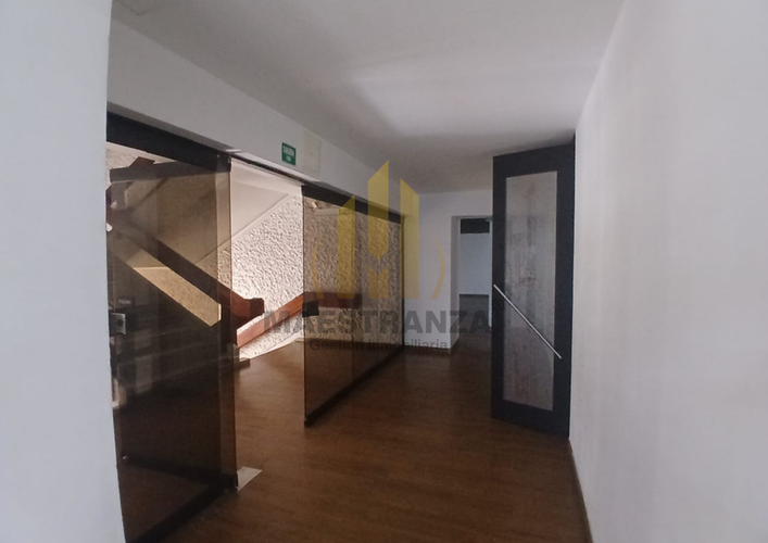 Oficina en arriendo en La Esmeralda, Itagüí, 659 m² · foto 15 de 18