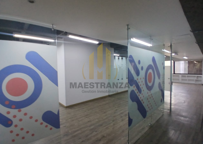 Oficina en arriendo en La Esmeralda, Itagüí, 659 m² · foto 18 de 18