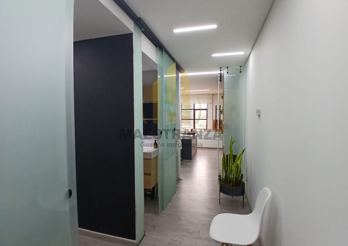 Oficina en venta en Milla De Oro, Medellín, 35 m² · foto 3 de 7