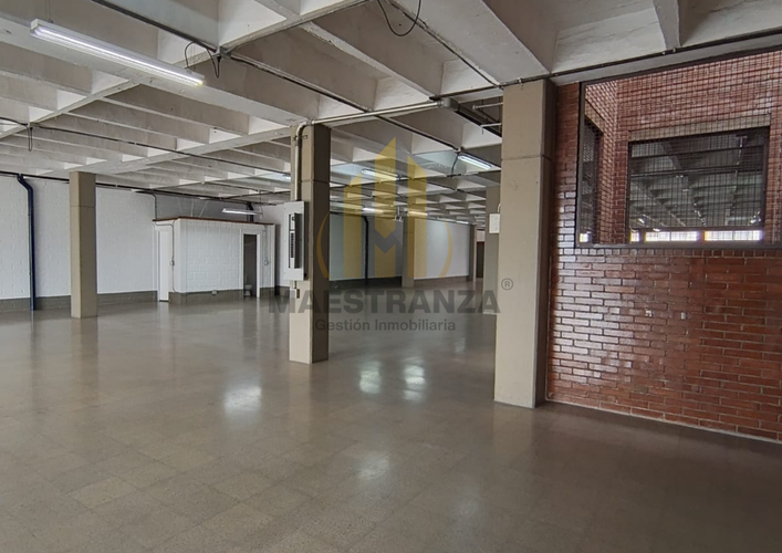 Local en arriendo en Urbanizacion Villas Del Parque, Medellín, 870 m² · foto 3 de 8