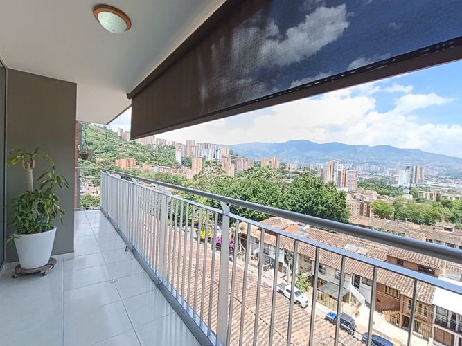 Apartamento de 3 alcobas en arriendo en Camino Verde, Envigado, 107 m² · foto 3 de 20