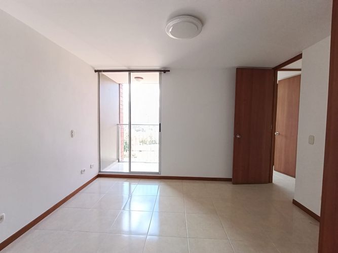 Apartamento de 3 alcobas en arriendo en Camino Verde, Envigado, 107 m² · foto 6 de 20