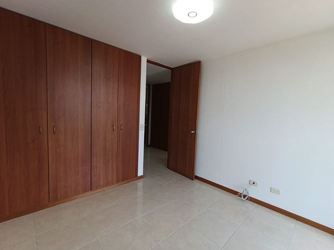 Apartamento de 3 alcobas en arriendo en Camino Verde, Envigado, 107 m² · foto 11 de 20