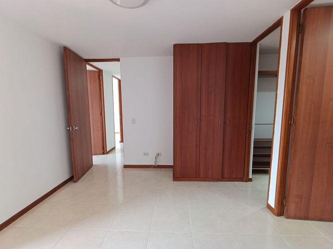 Apartamento de 3 alcobas en arriendo en Camino Verde, Envigado, 107 m² · foto 12 de 20