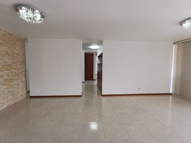 Apartamento de 3 alcobas en arriendo en Camino Verde, Envigado, 107 m² · foto 18 de 20