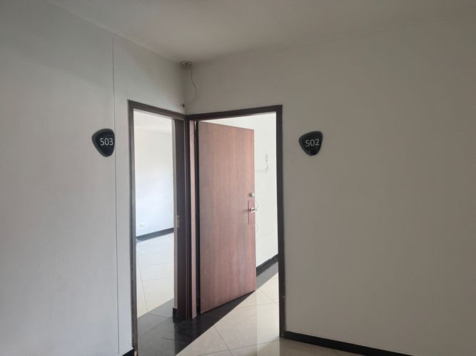 Edificio en venta en Los Colores, Medellín, 740 m² · foto 7 de 19