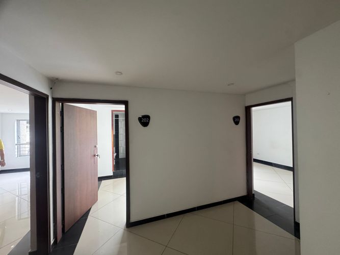 Edificio en venta en Los Colores, Medellín, 740 m² · foto 9 de 19