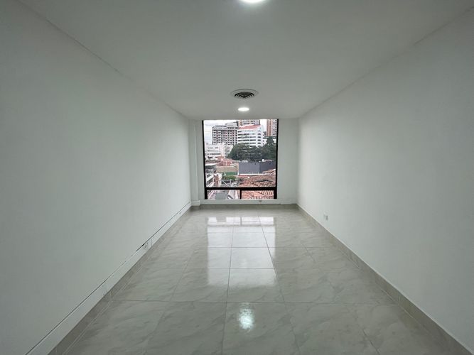 Oficina en arriendo en Astorga, Medellín, 30 m² · foto 3 de 12