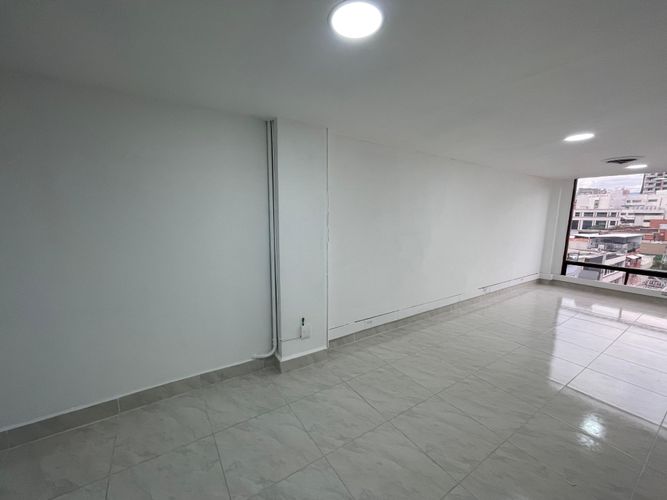 Oficina en arriendo en Astorga, Medellín, 30 m² · foto 4 de 12