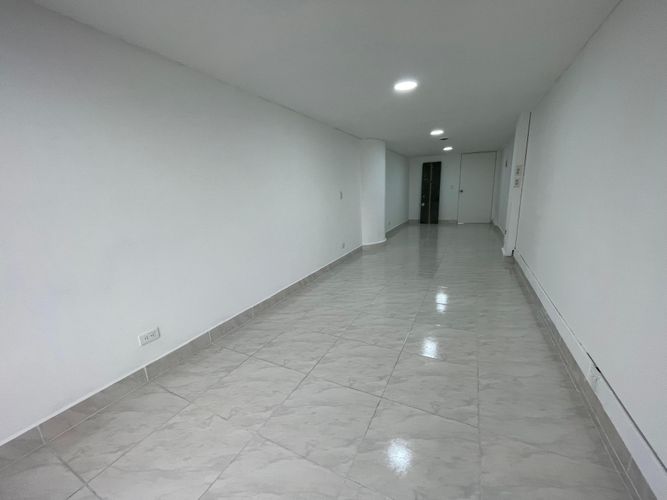 Oficina en arriendo en Astorga, Medellín, 30 m² · foto 9 de 12