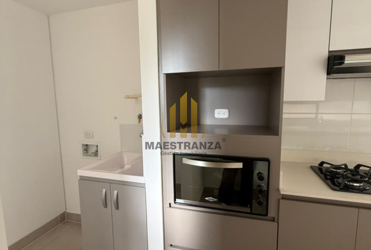 Apartamento de 3 alcobas en venta en Castropol, Medellín, 104 m² · foto 9 de 24