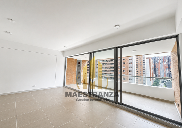 Apartamento de 3 alcobas en venta en Villa Carlota, Medellín, 138 m² · foto 2 de 14