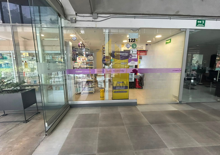 Local en arriendo en El Poblado, Medellín, 79 m² · foto 2 de 19