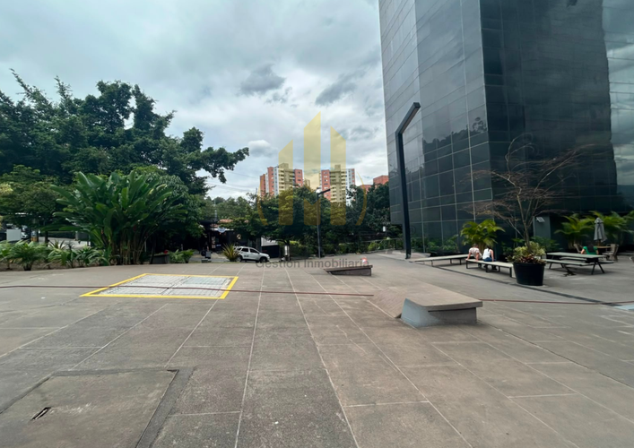 Local en arriendo en El Poblado, Medellín, 79 m² · foto 12 de 19