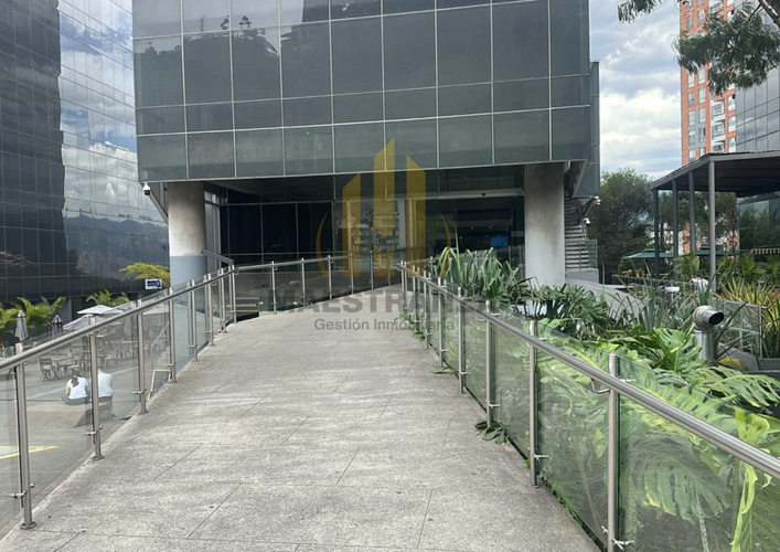 Local en arriendo en El Poblado, Medellín, 79 m² · foto 14 de 19