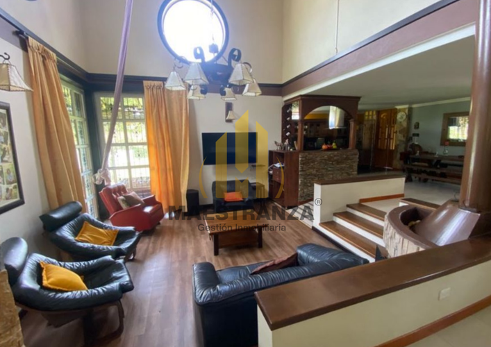 Casa de 4 alcobas en venta en La Clara, Guarne, 350 m² · foto 10 de 12