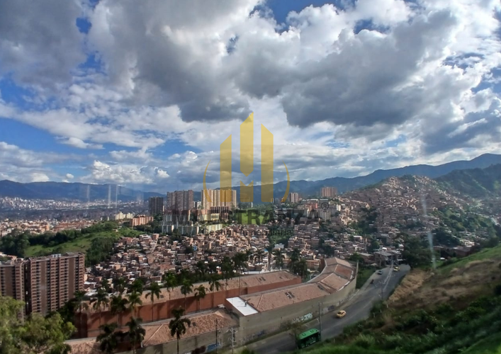 Local en arriendo en Cucaracho, Medellín, 500 m² · foto 4 de 5